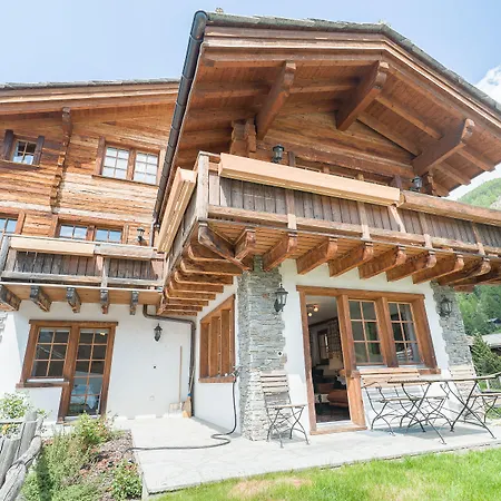 Ulysse アパート *